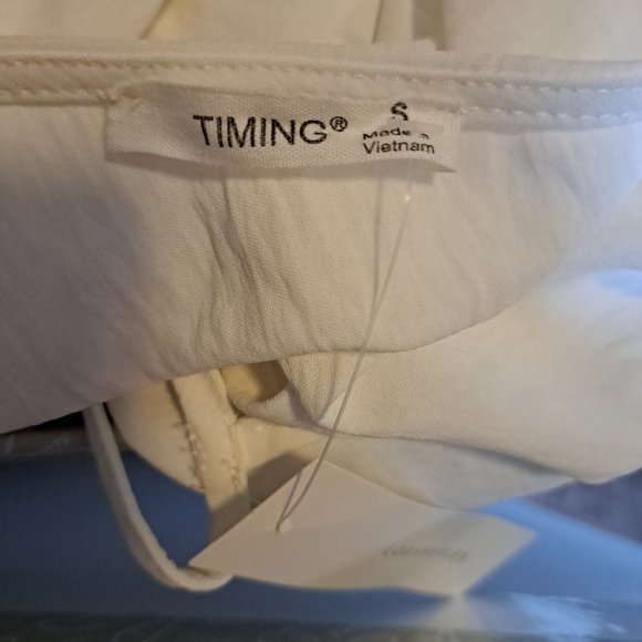 Timing NWT tank top - Picture 3 of 3